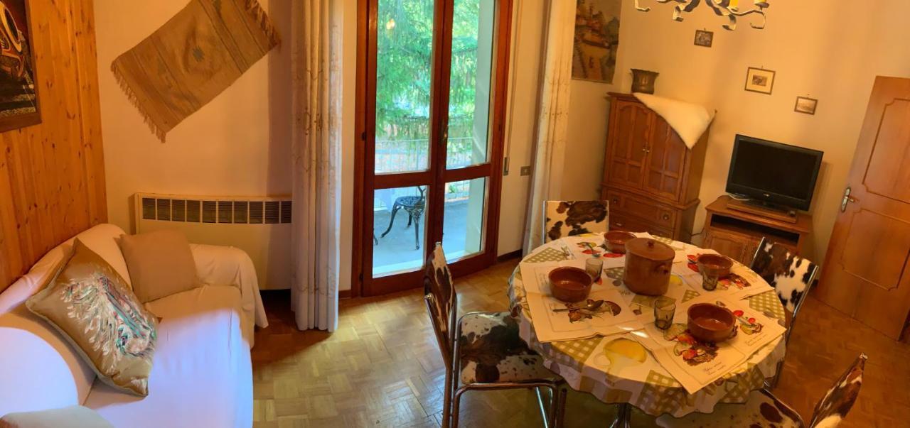 Peaceful Country Living At Apartments At Villa Clara Vimignano-Chiesa Kültér fotó