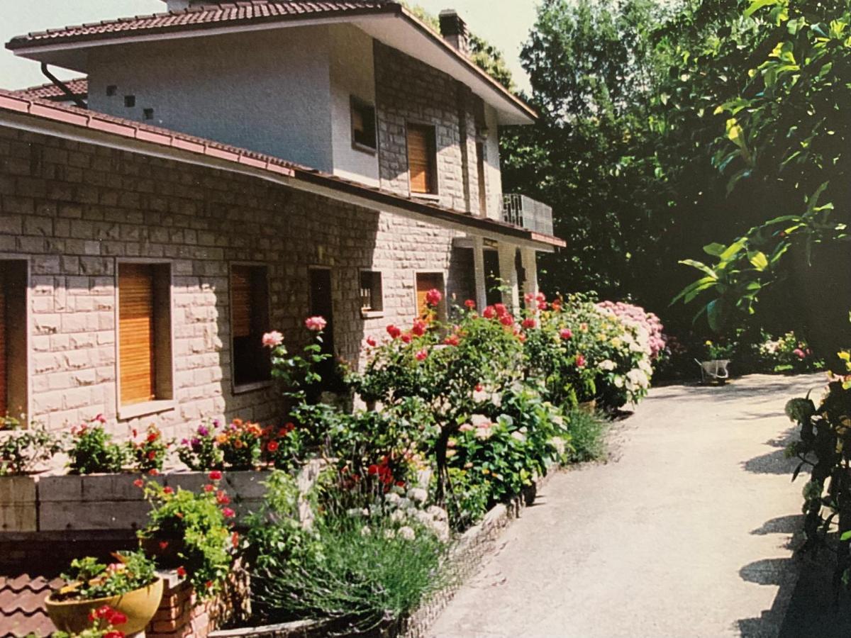 Peaceful Country Living At Apartments At Villa Clara Vimignano-Chiesa Kültér fotó